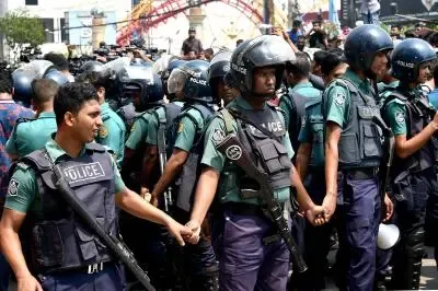 Why Are Students Blocking the Dhaka-Barishal Highway for Four Days?