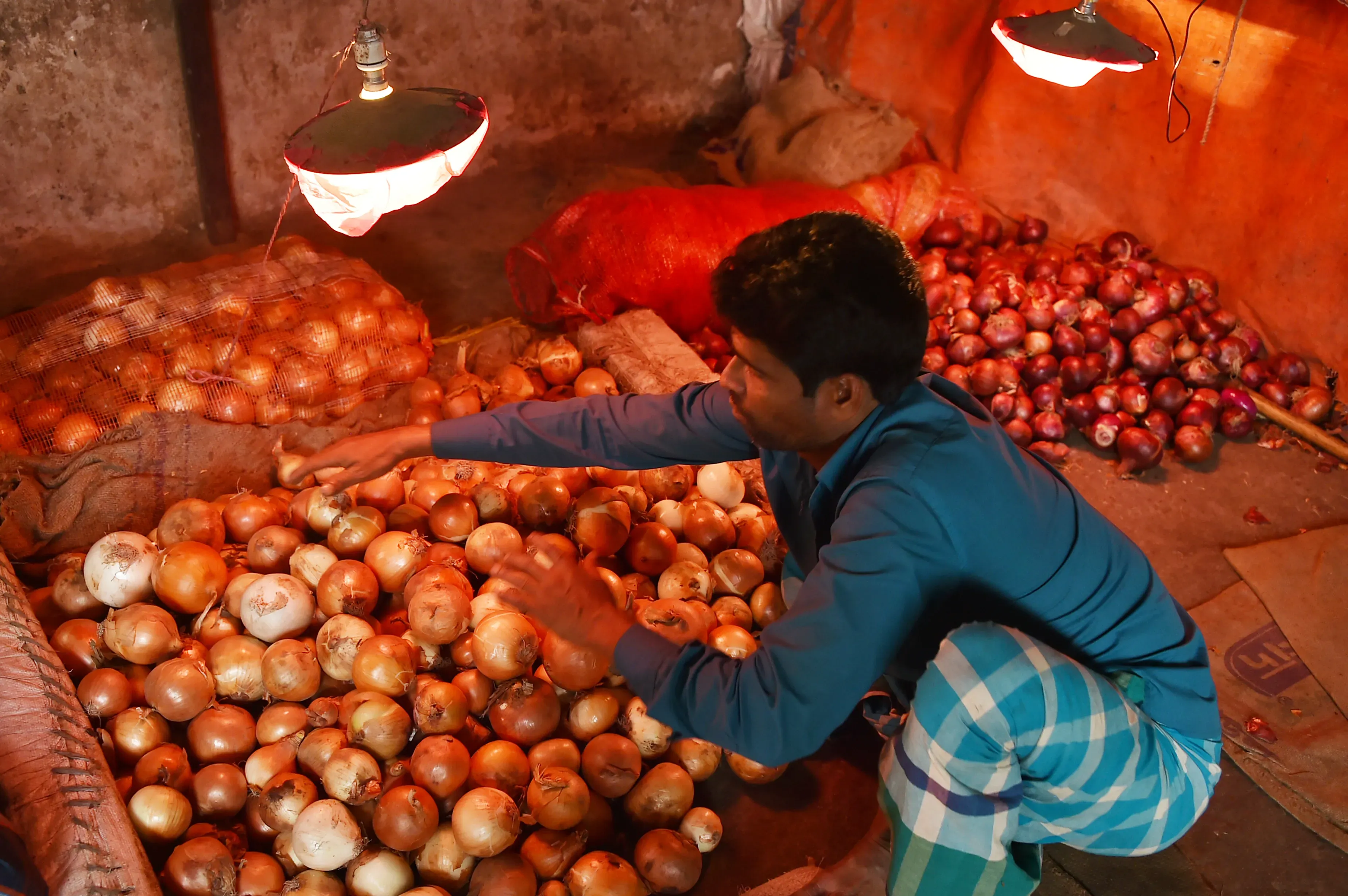 Inflation in Bangladesh Hits Four-Month Peak in November
