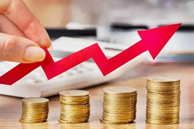 Banks Boost FD Interest Rates Amid Deposit Competition