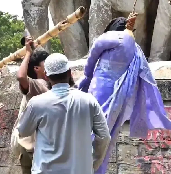 Is Bangladesh's Radical Islamist Group Demanding the Dissolution of Women's Reform Body?