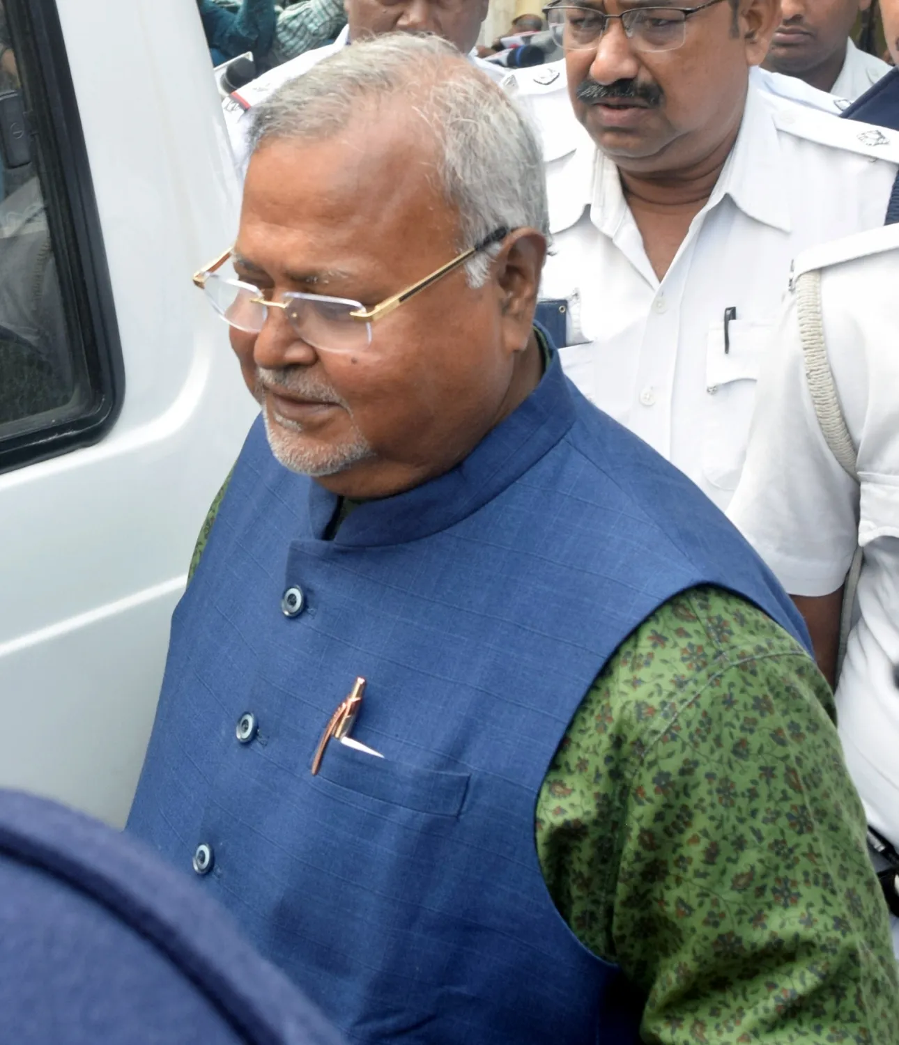 Is Partha Chatterjee Seeking Bail in the Bengal School Job Scandal?