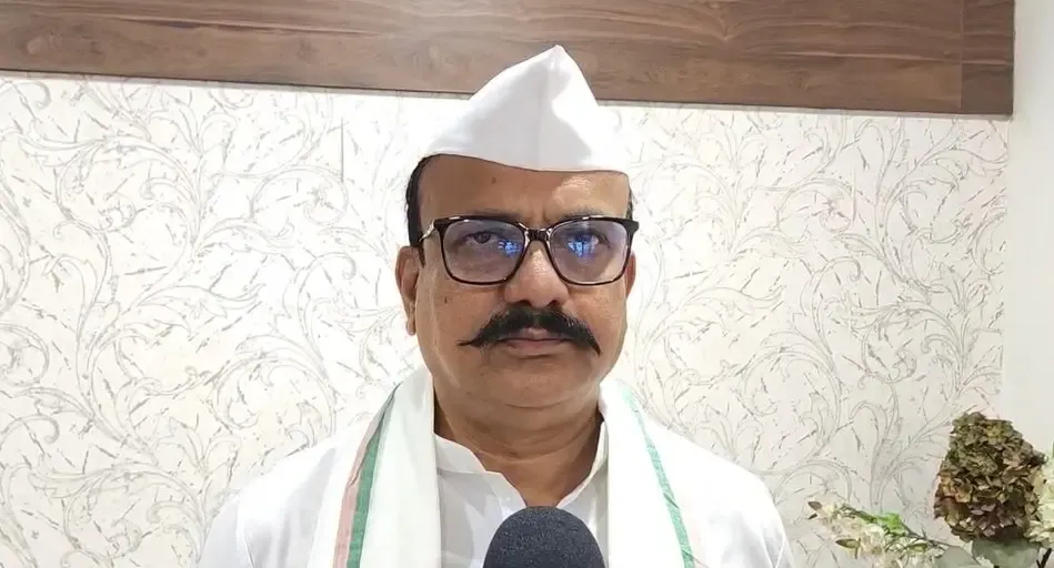 क्या भाषा सिर्फ संवाद का माध्यम नहीं, बल्कि संस्कृति को भी प्रदर्शित करती है?