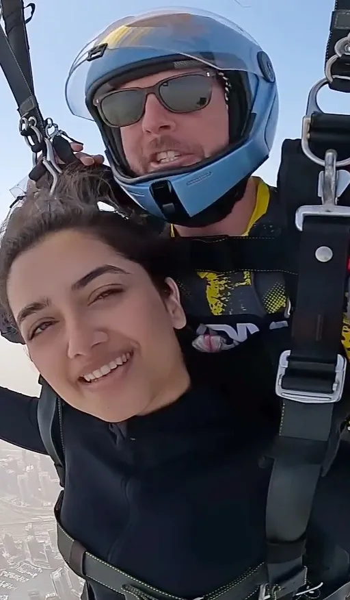 What Did Bhagyashrii Borse Experience While Skydiving?