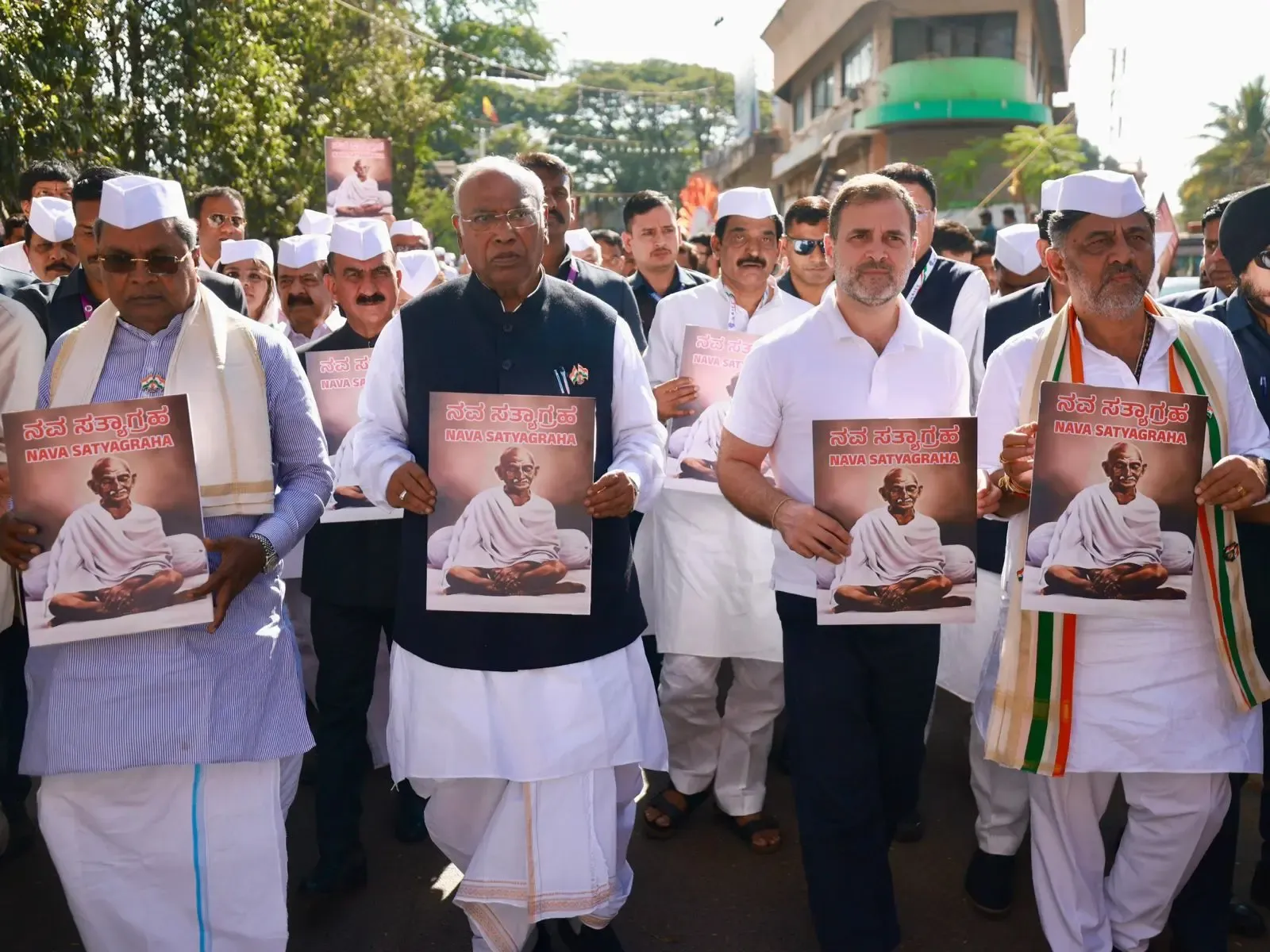 Kharge Highlights Impact of Bharat Jodo Yatra and Nyay Yatra on Preserving Constitution at Congress Centenary