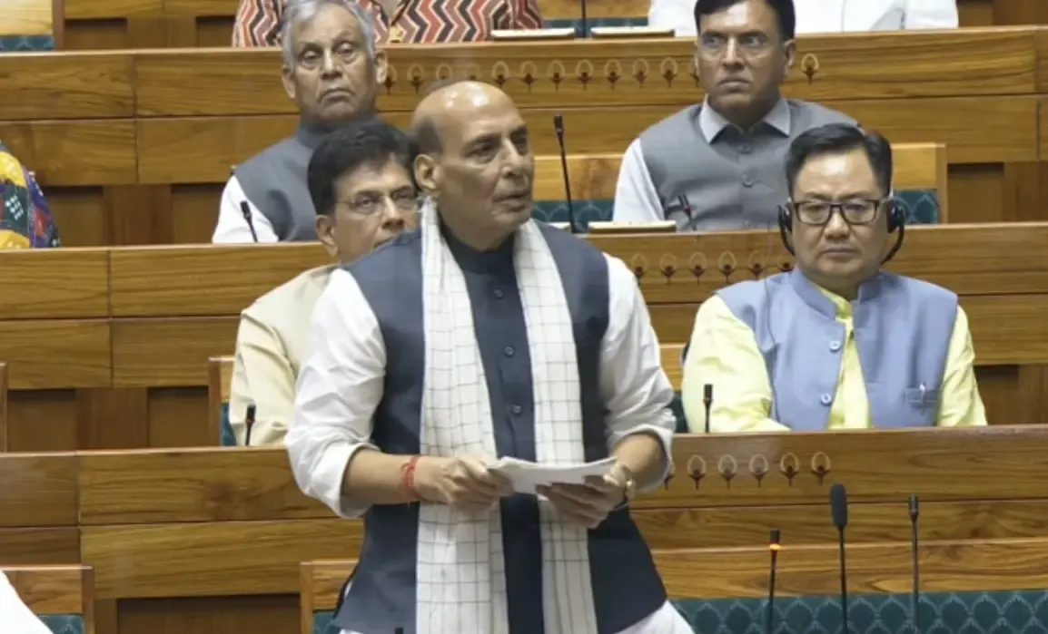 'क्या भारत के सैनिक सच्चे शेर हैं?', 'ऑपरेशन सिंदूर' पर राजनाथ सिंह का पाकिस्तान को दो टूक जवाब