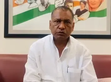 क्या भाषा के नाम पर व्यापारी पर हमला संविधान पर प्रहार है?: अखिलेश प्रसाद सिंह