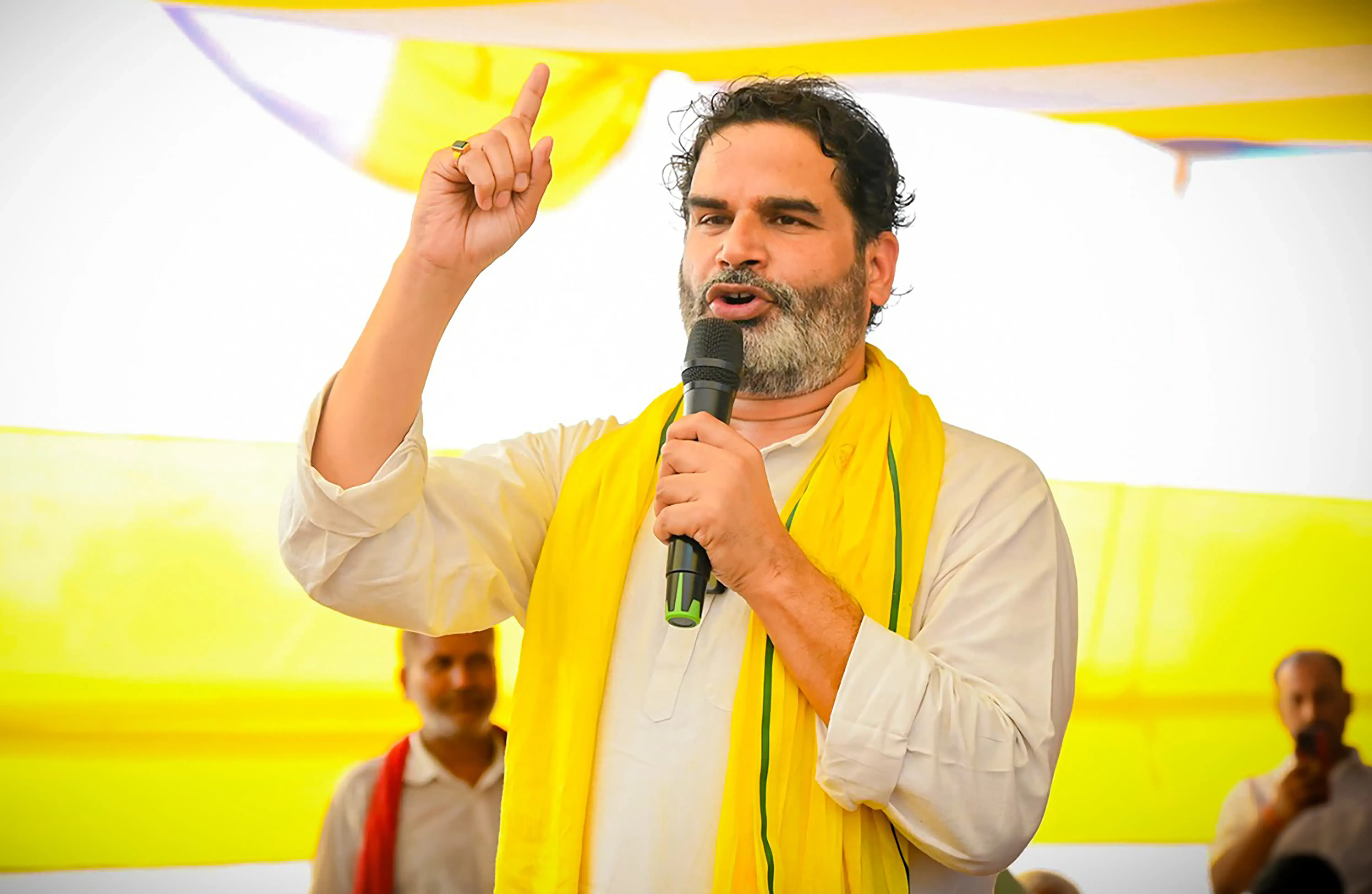 क्या प्रशांत किशोर ने ठाकरे बंधुओं पर भाषा विवाद को लेकर हमला किया?
