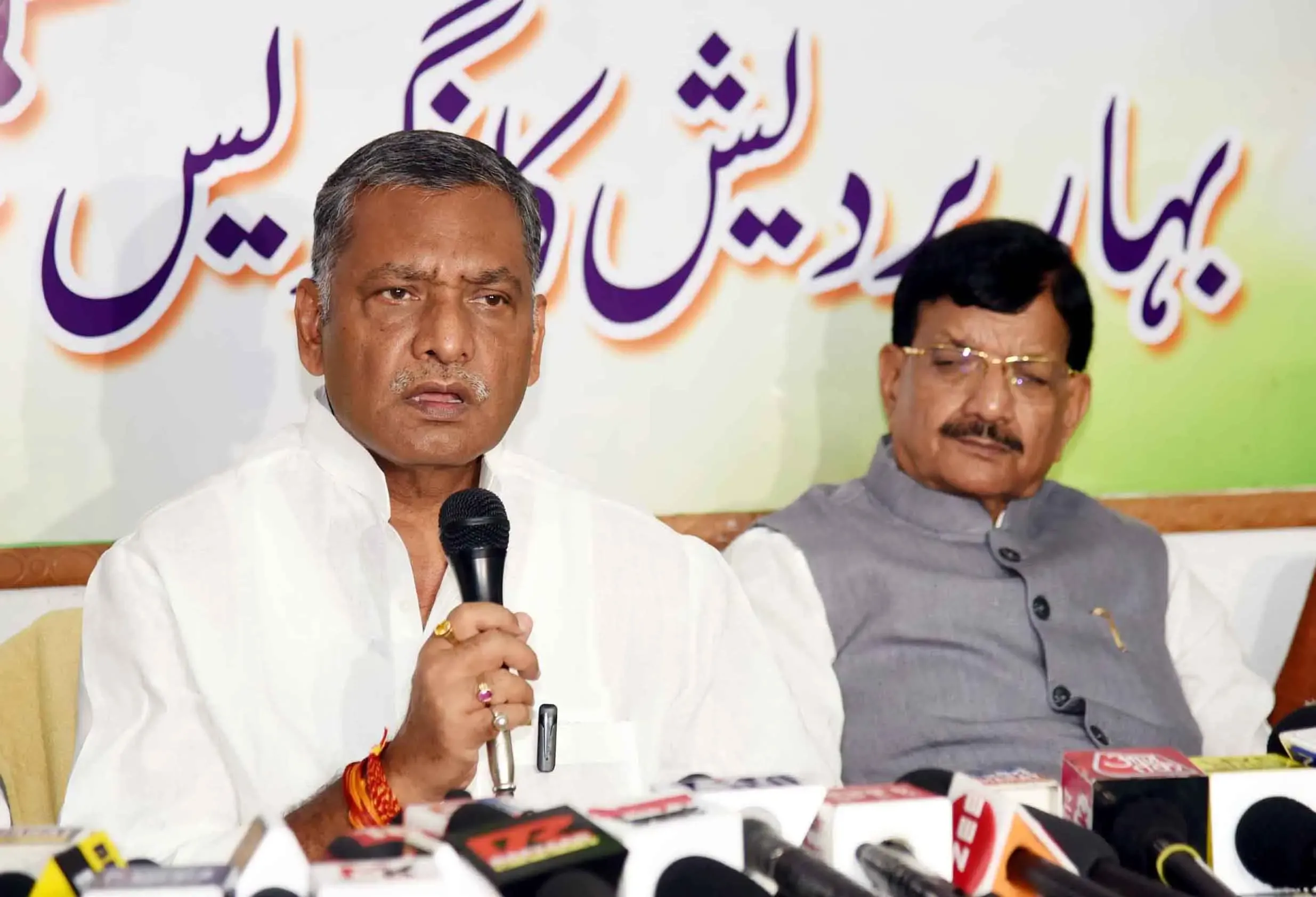 क्या बिहार की कानून-व्यवस्था पर कांग्रेस ने उठाए सवाल, राज्यपाल को तुरंत हस्तक्षेप करना चाहिए?