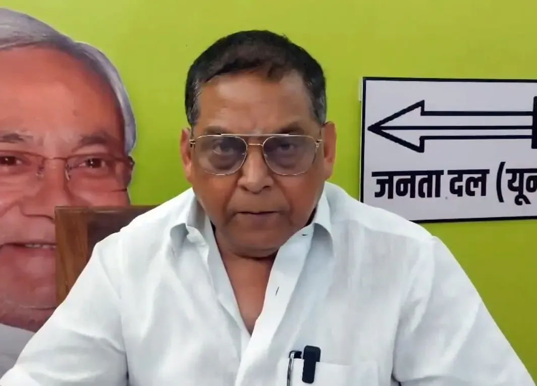 क्या हमारी सरकार का काम बोलता है, जबकि तेजस्वी की सिर्फ बदजुबानी है? : नीरज कुमार