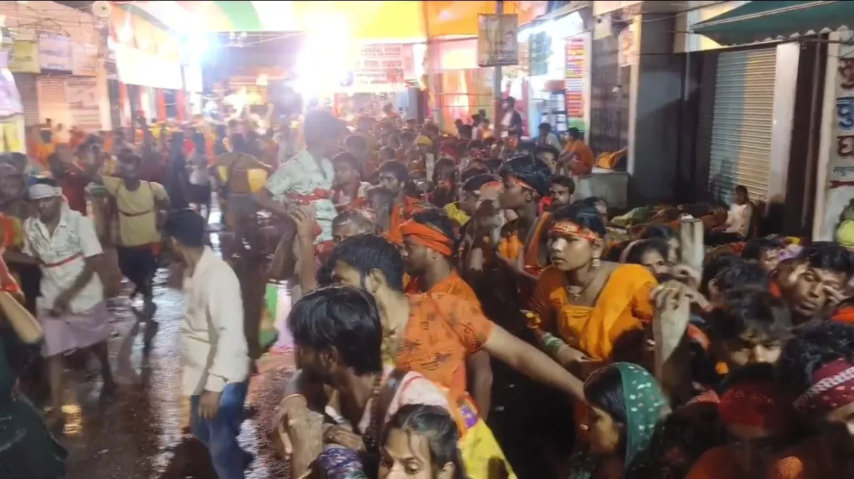 क्या बिहार में श्रावण महीने की तीसरी सोमवारी पर शिवालयों में आस्था का अभिषेक हो रहा है?