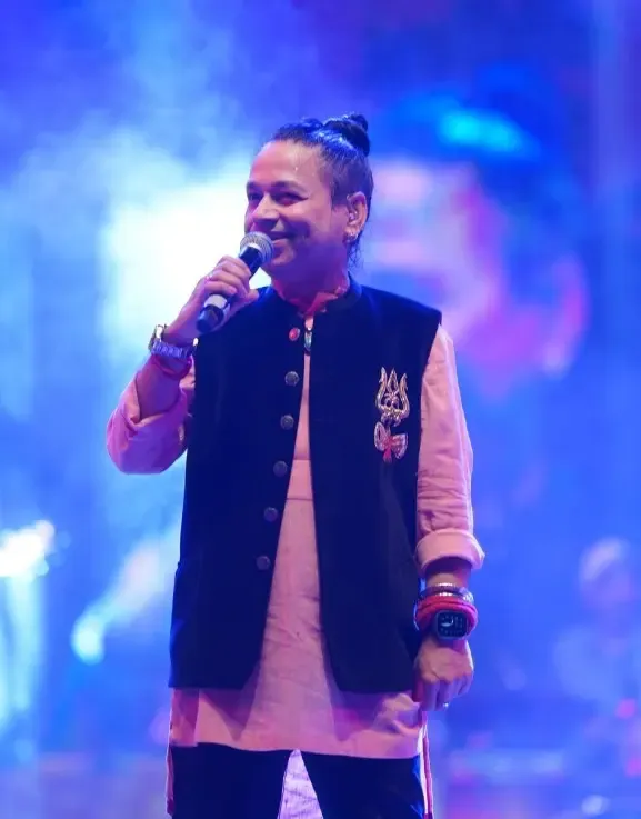 क्या कैलाश खेर की कहानी प्रेरणादायक है? 'अल्लाह के बंदे' से 'राम धुन' तक सुरों का जादू