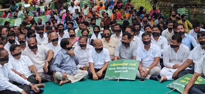 Why Did BJD Stage a Silent Protest for Justice?