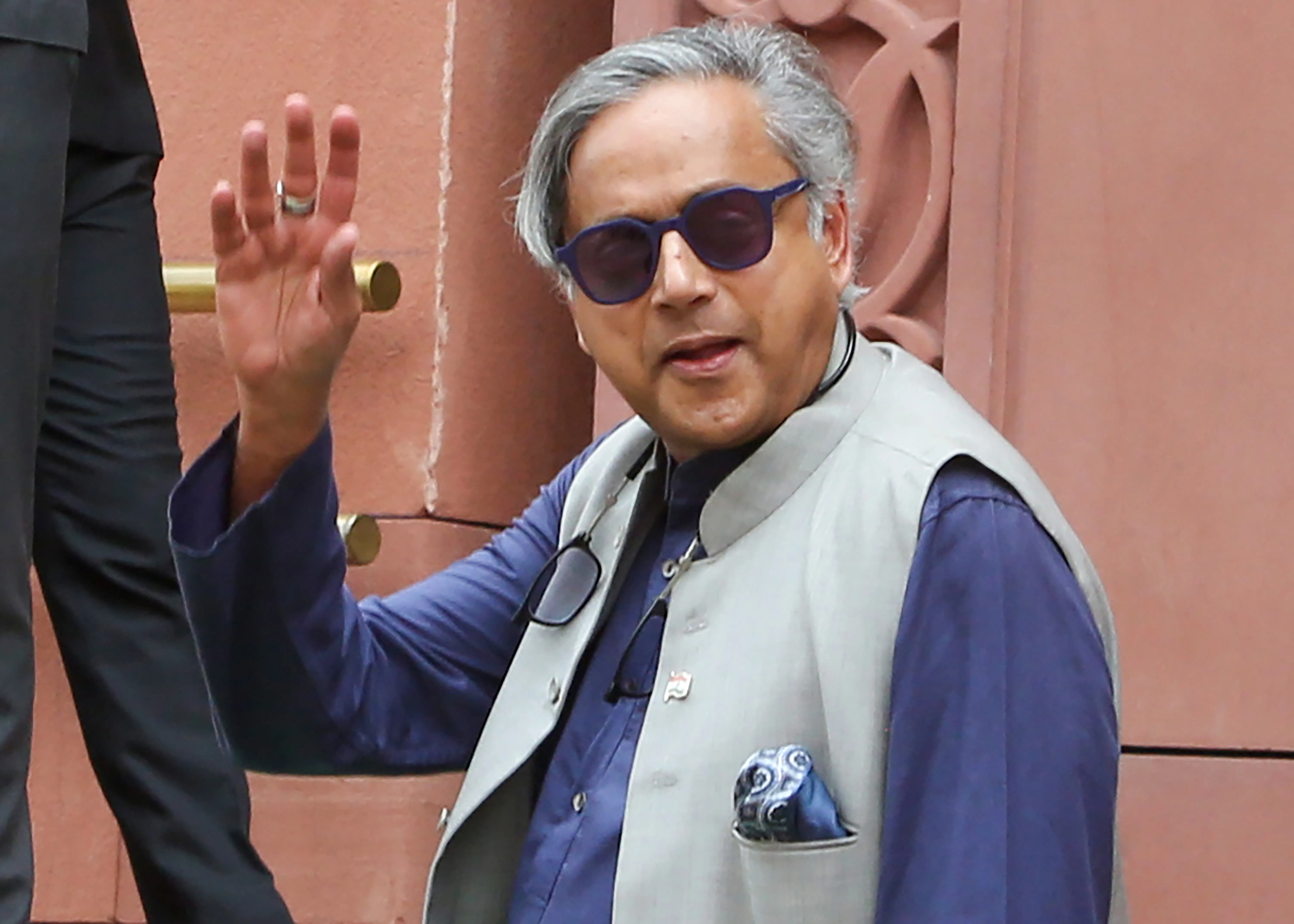 Why Did BJP and Allies Stand by Kiren Rijiju for Supporting Shashi Tharoor?