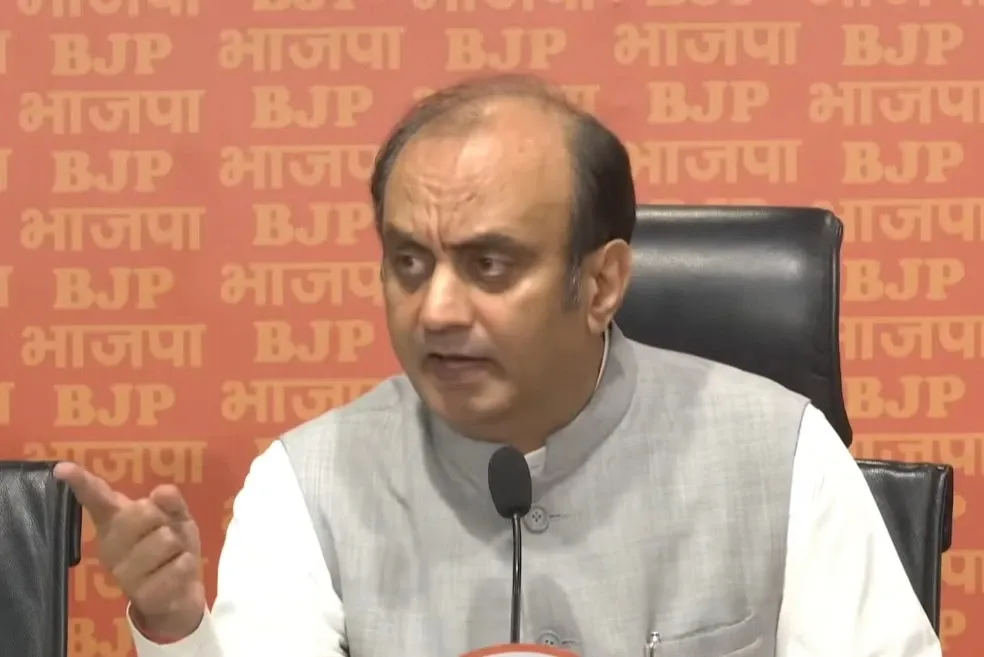 Did BJP Present a 'Surrender' List of Ex-Congress Governments?