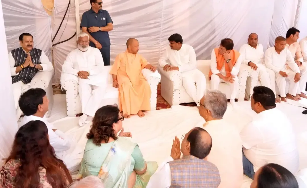 क्या मुख्यमंत्री योगी आदित्यनाथ ने धर्मपाल सिंह के गांव जाकर शोक संवेदना व्यक्त की?