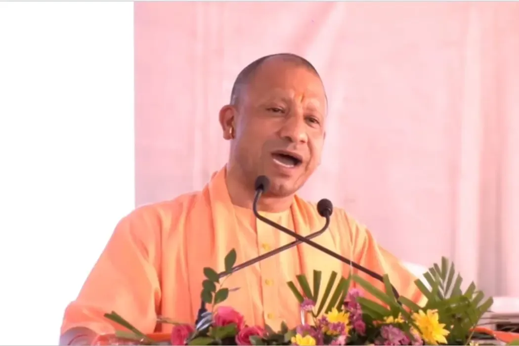 क्या भाजपा सरकार ने 'ग' से गणेश पढ़ाया और सपा ने 'ग' से गधा?