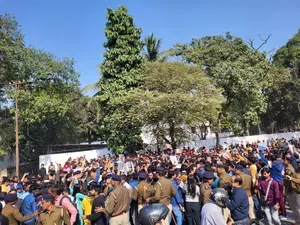 BPSC Candidates Rally: Patna Police Refute Claims of Khan Sir's Arrest