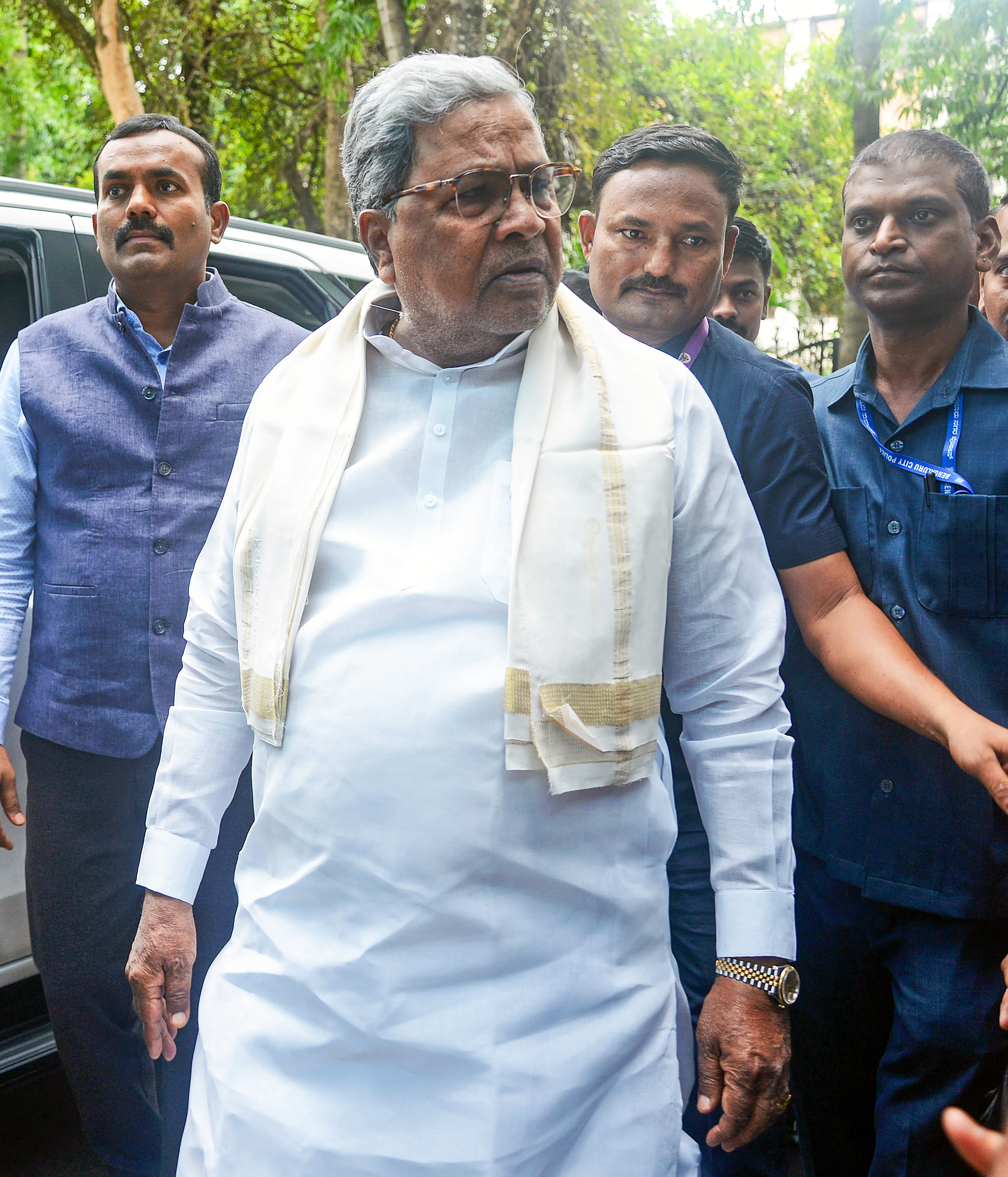 Is Karnataka's Government Taking Action Against False News After Bomb Threats?