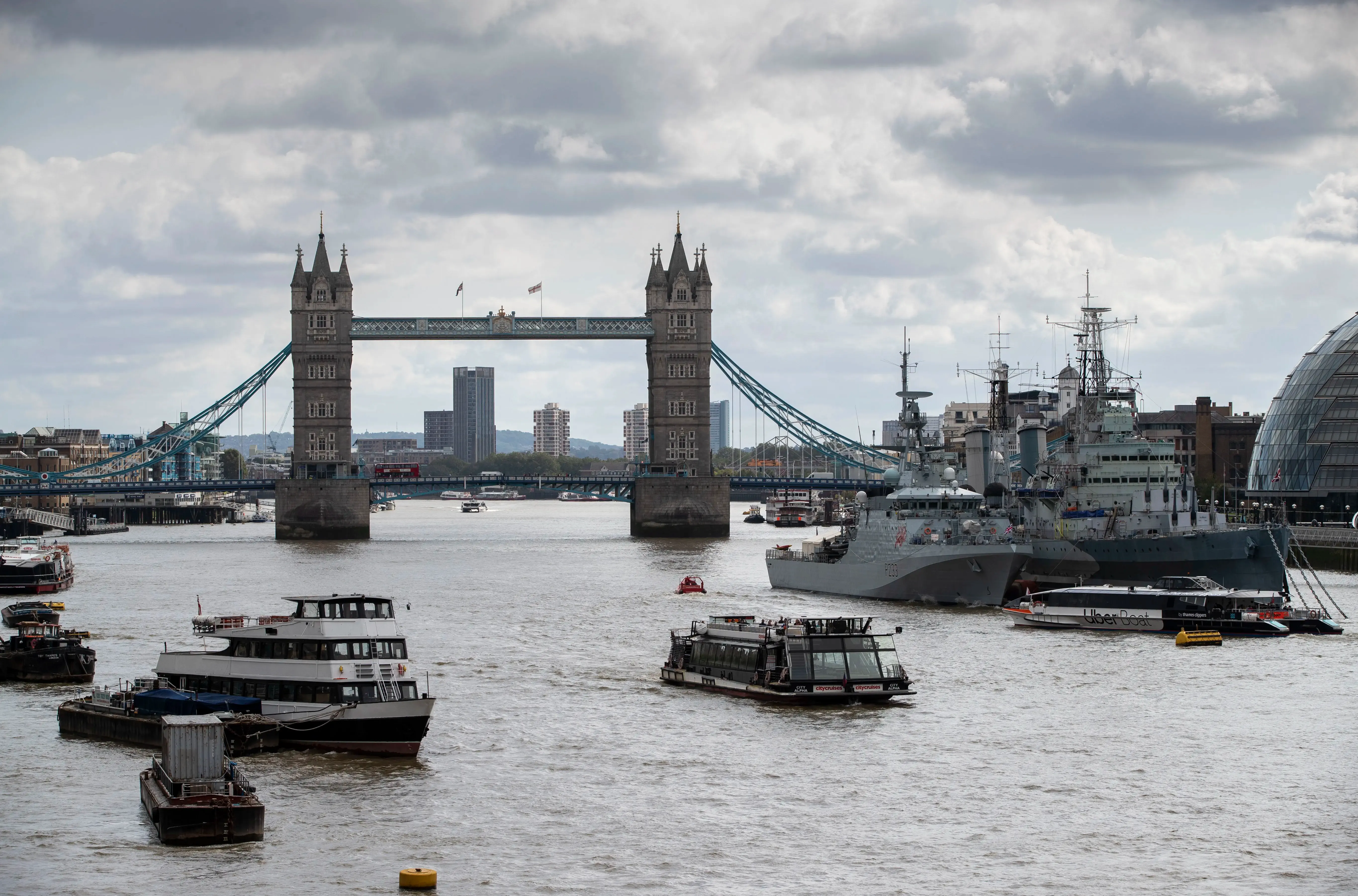 UK Inflation Declines to 2.5% in December: ONS