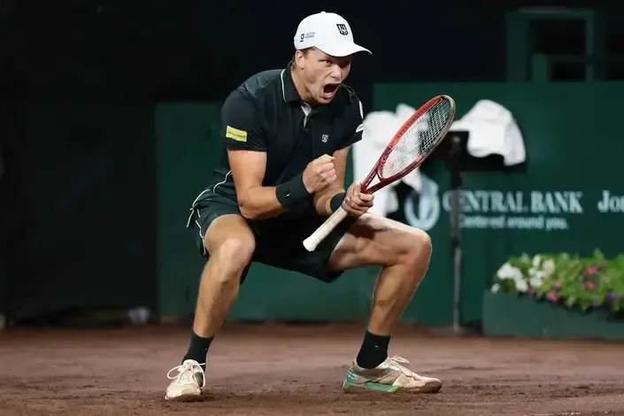 Brooksby Stuns Paul in Houston, Set to Face Tiafoe for Championship