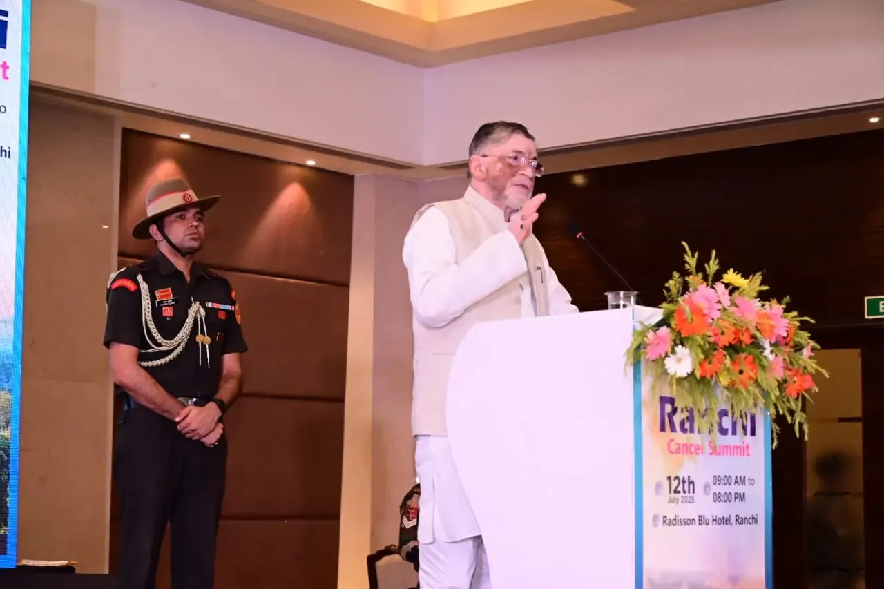 क्या कैंसर को लेकर डर नहीं होना चाहिए? जागरूकता है जरूरी: रांची समिट में बोले राज्यपाल संतोष गंगवार
