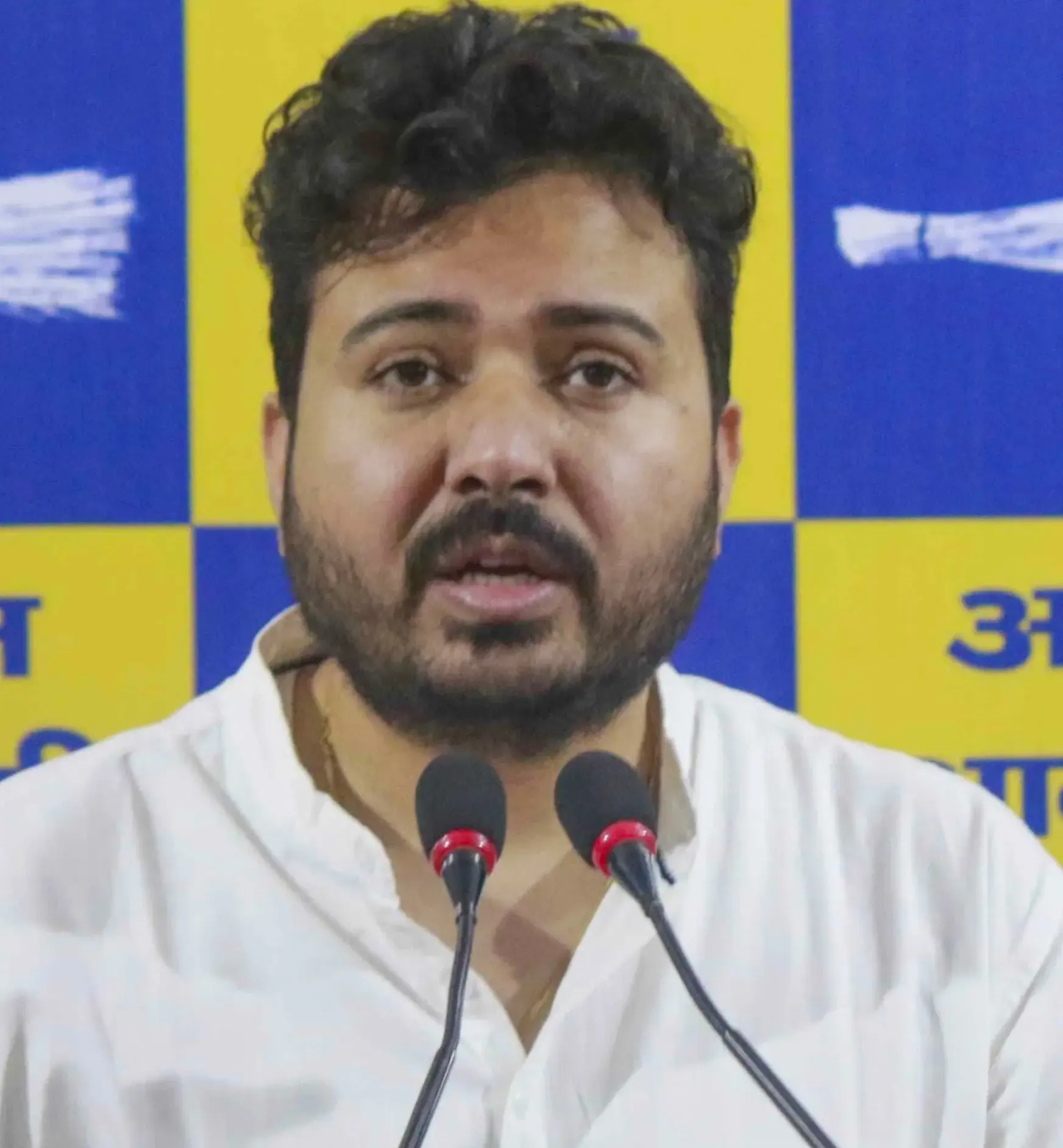 CBI Conducts Raids on AAP's Gujarat Election Co-Incharge Durgesh Pathak; Party Leaders Denounce Actions