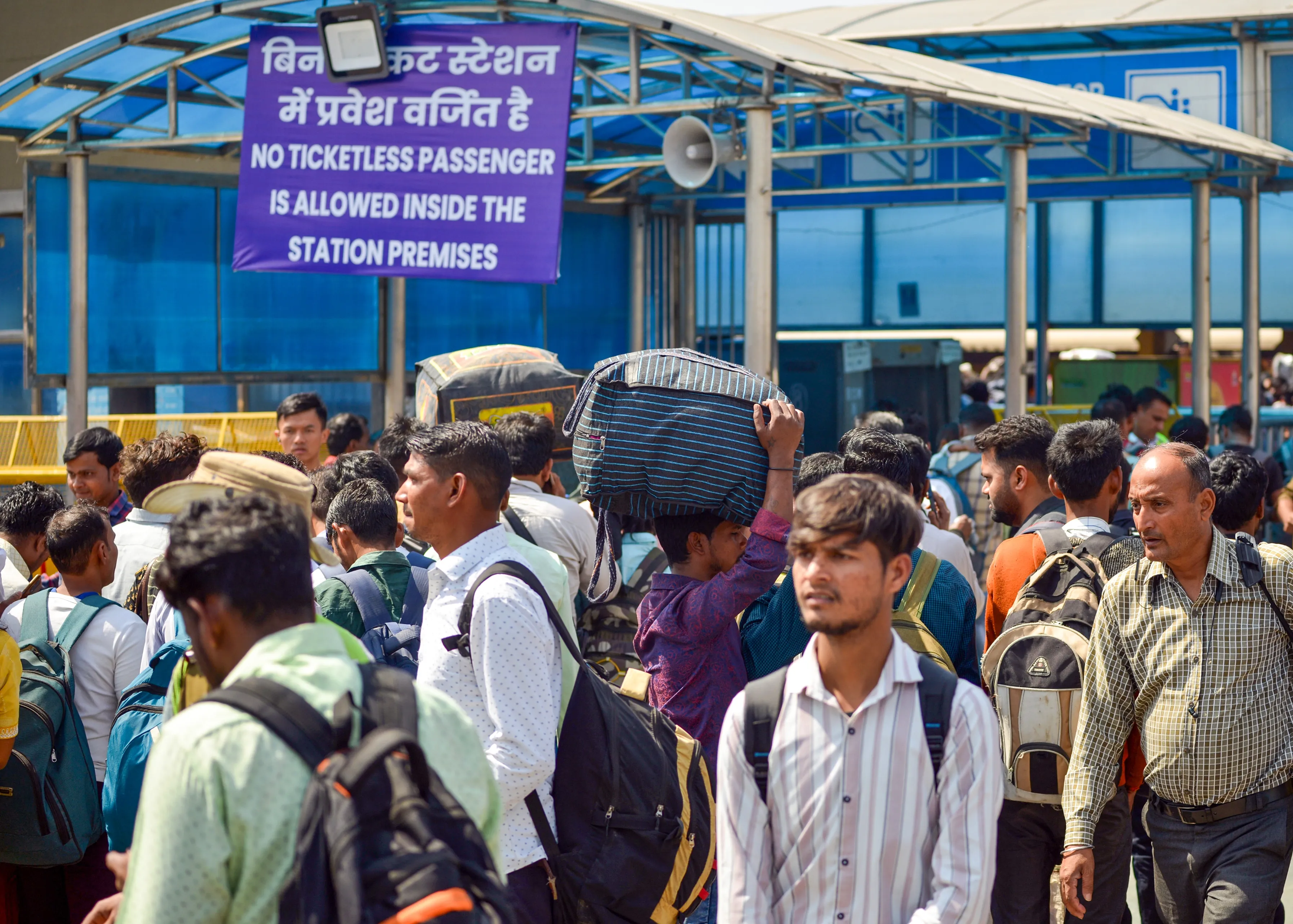 Has the Centre Introduced a Special Action Plan for 73 Major Railway Stations to Manage Festive Crowd Rush?