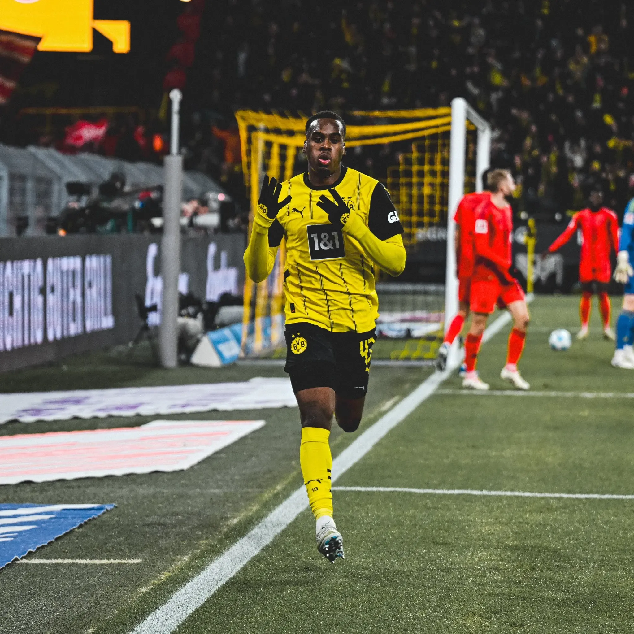 Champions League: Gittens Emerges as a Beacon of Hope for Dortmund