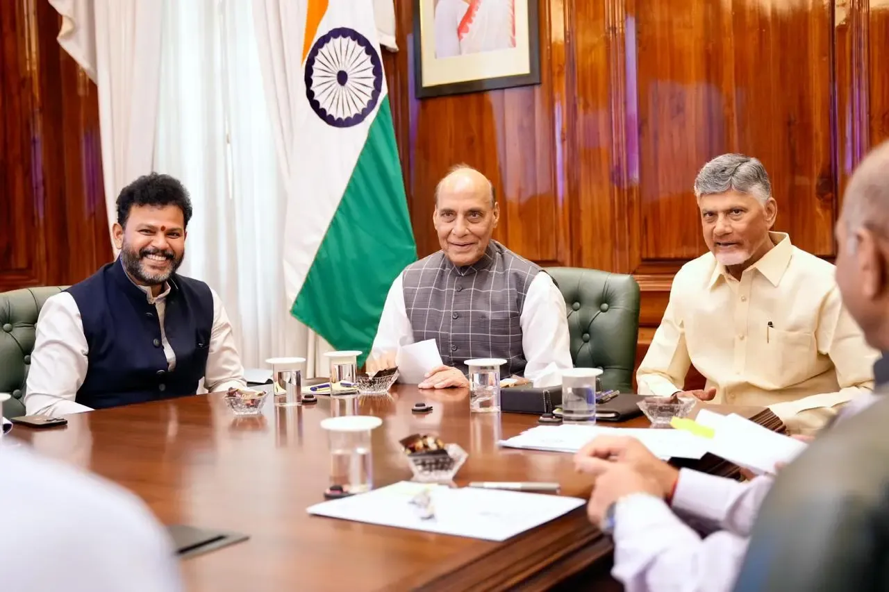 How is Andhra's Defence and Aerospace Vision Presented to Rajnath Singh?
