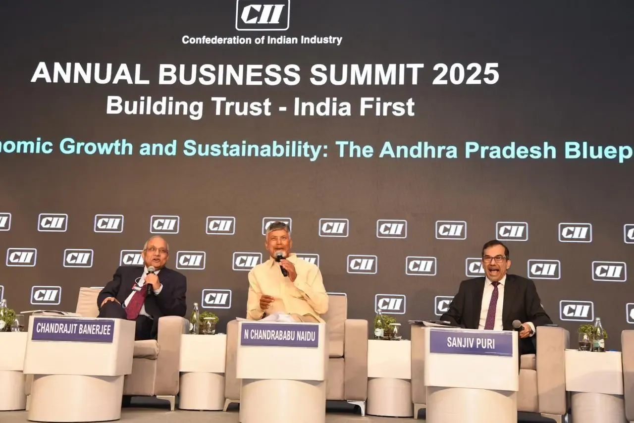 How is Chandrababu Naidu Encouraging Industry Leaders to Join the Swarnandhra Vision?