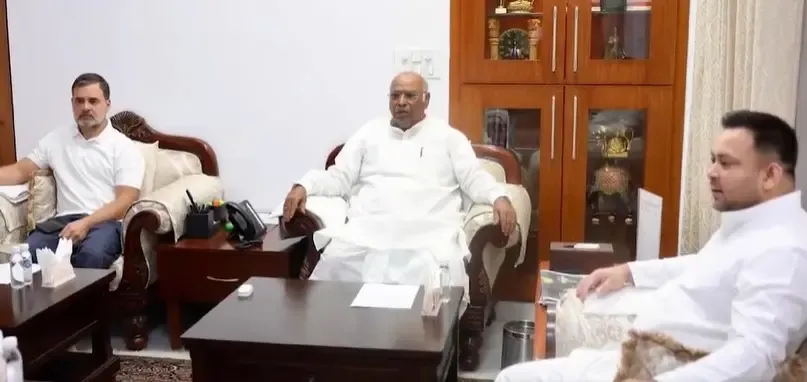 Bihar Set for Political Transition: Kharge After Meeting RJD's Tejashwi Yadav