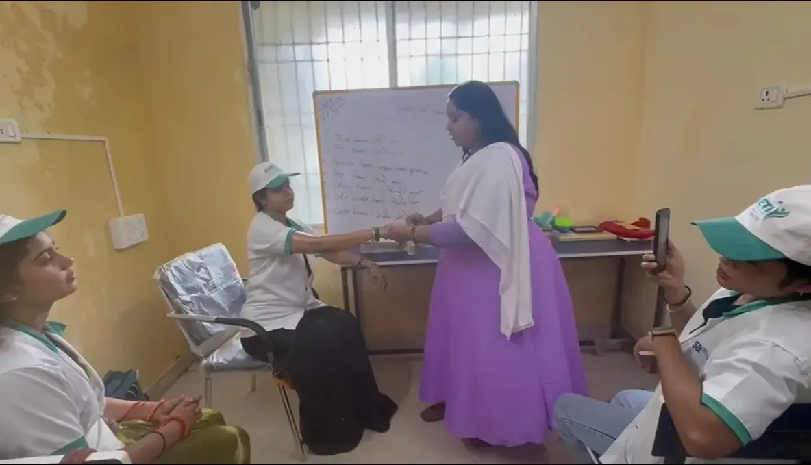 क्या छत्तीसगढ़ में ग्रामीण स्वरोजगार प्रशिक्षण संस्थान के तहत ब्यूटी पार्लर प्रशिक्षण का आयोजन हो रहा है?