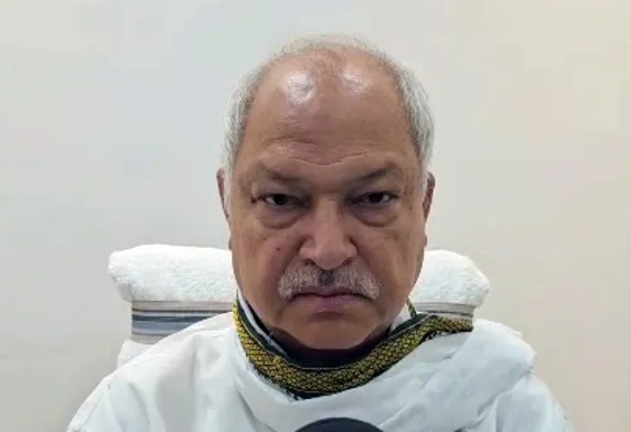 क्या चुनाव आयोग के जरिए सरकार कर रही है असंवैधानिक कार्य? : शकील अहमद खान