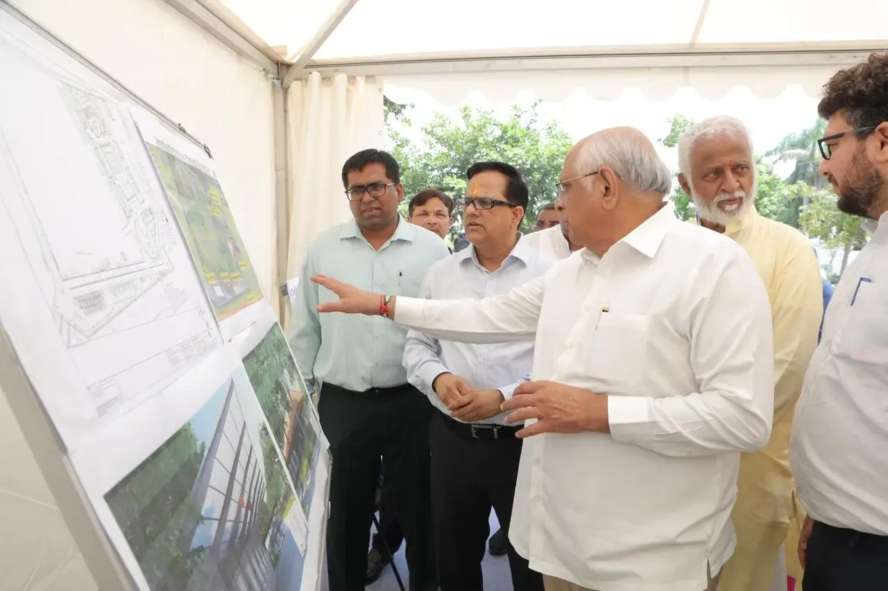 क्या सीएम भूपेंद्र पटेल ने ऐतिहासिक वडनगर में विकास परियोजनाओं का निरीक्षण किया?