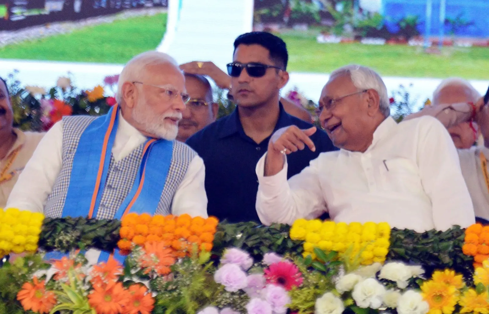 Did CM Nitish Kumar Unveil a Free Electricity Scheme at PM Modi’s Rally?