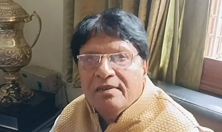 क्या सीएम योगी भी मठ में रहते हैं, पहले उन्हें निकालें? : रामजीलाल सुमन