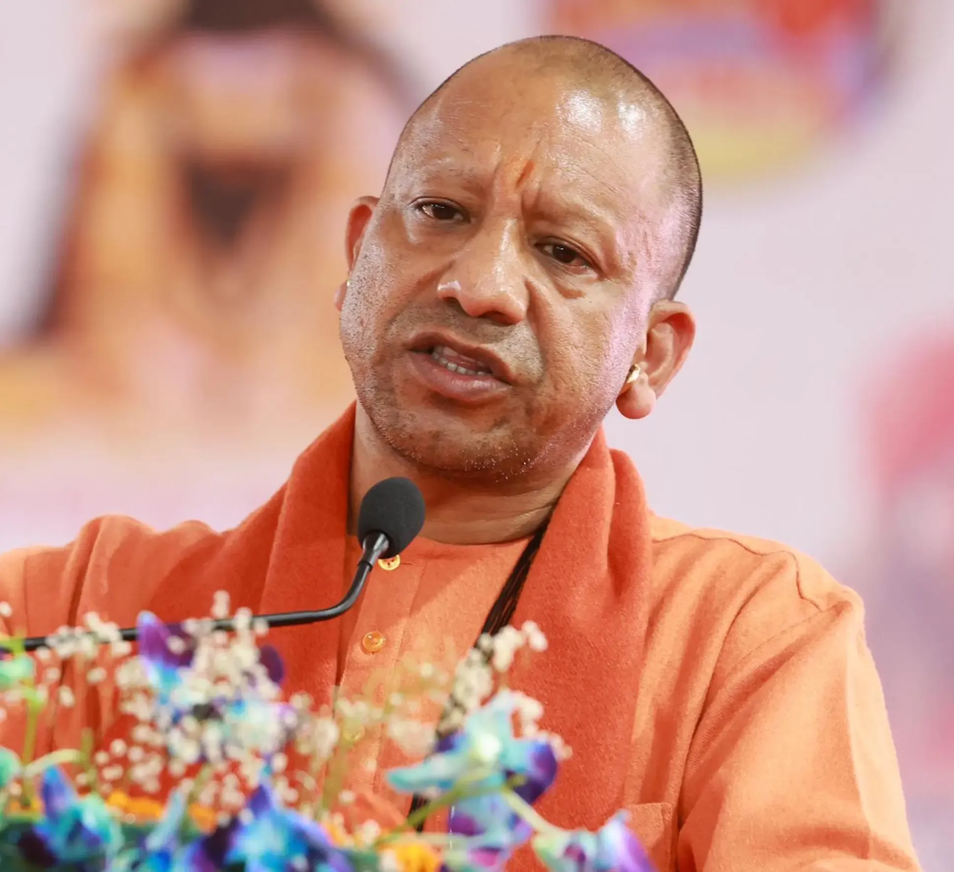 CM Yogi Conducts High-Level Meeting on Maha Kumbh Incident