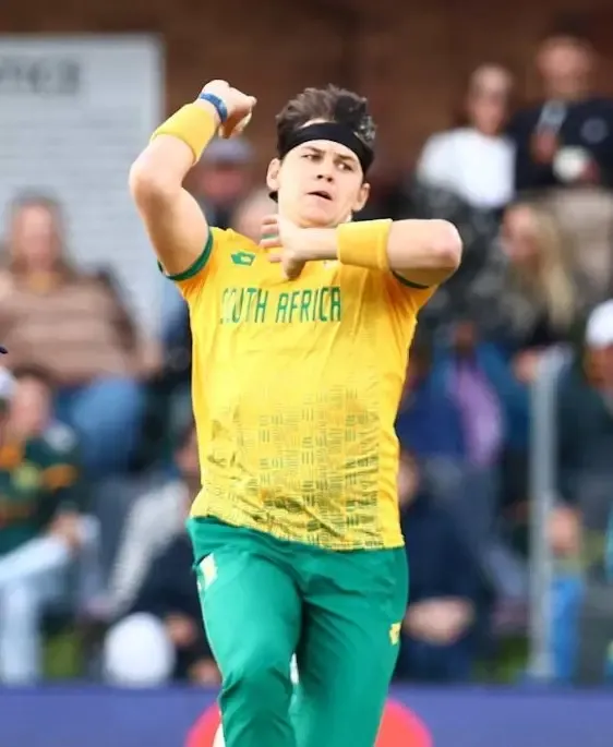 Coetzee's Injury Escalates Fast-Bowling Concerns for South Africa's Champions Trophy