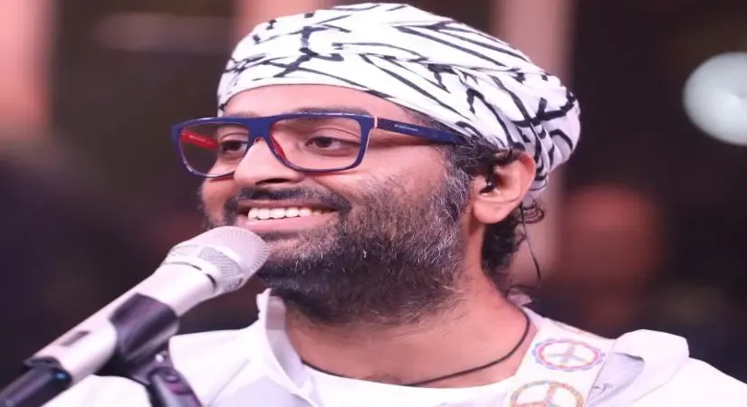 Did singer Arijit Singh's security guard apologize and resolve the complaint?