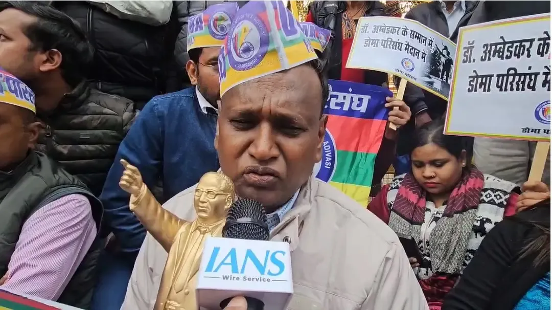 Congress Protests at Kejriwal's Home, Seeks Apology for Ambedkar Statue Vandalism in Punjab