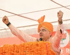 क्या कांग्रेस-इंडी गठबंधन में सनातन धर्म का विरोध करना फैशन बन गया है?