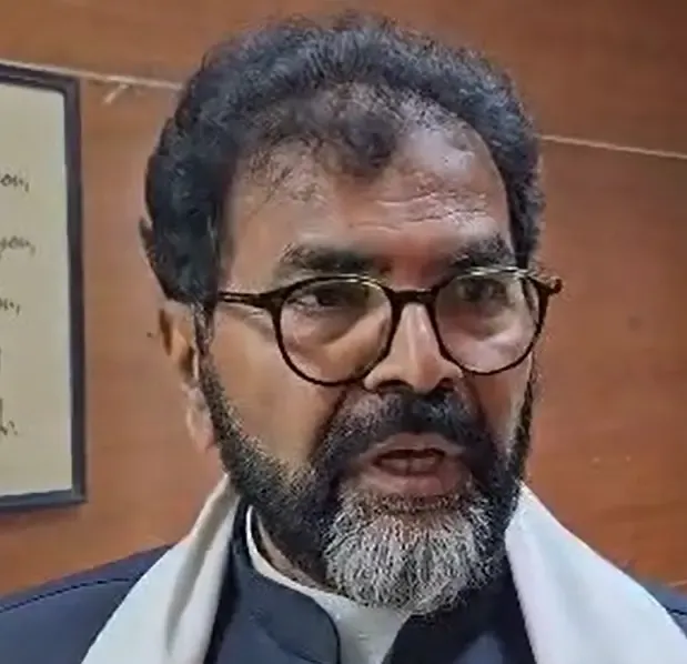 क्या कर्नाटक विधान परिषद के नेता प्रतिपक्ष चलवाड़ी नारायण स्वामी ने कांग्रेस के नेताओं की अनुभवहीनता पर सवाल उठाया?