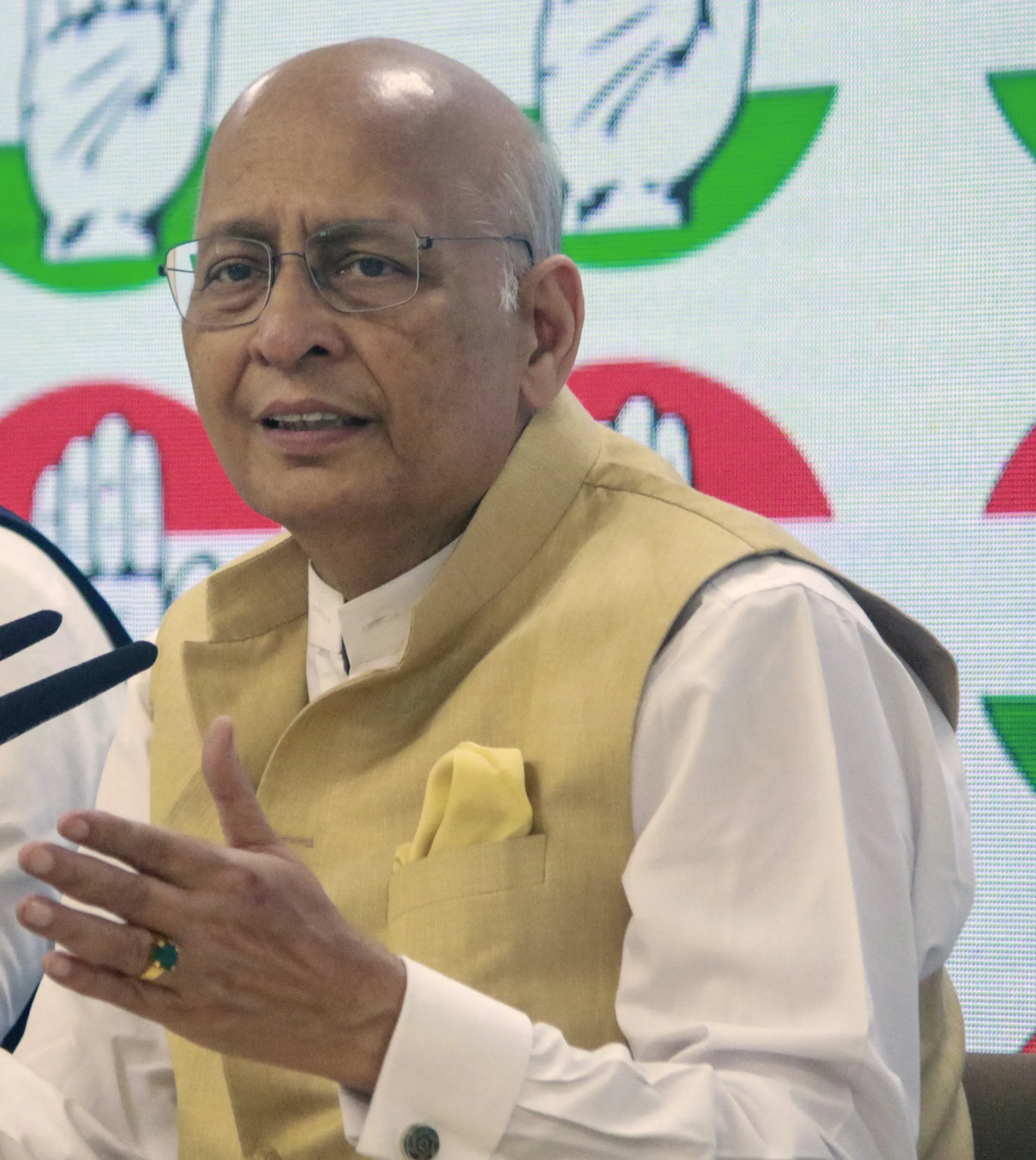 Did Congress Leader Singhvi Commend PM Modi's Visit to Cyprus's Ceasefire Line?