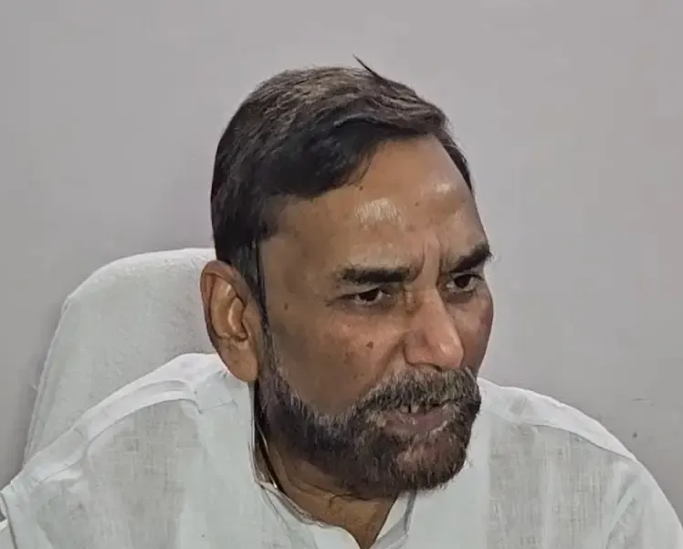 क्या कांग्रेस में नैतिकता है तो राजद से रिश्ता तोड़ लेना चाहिए?