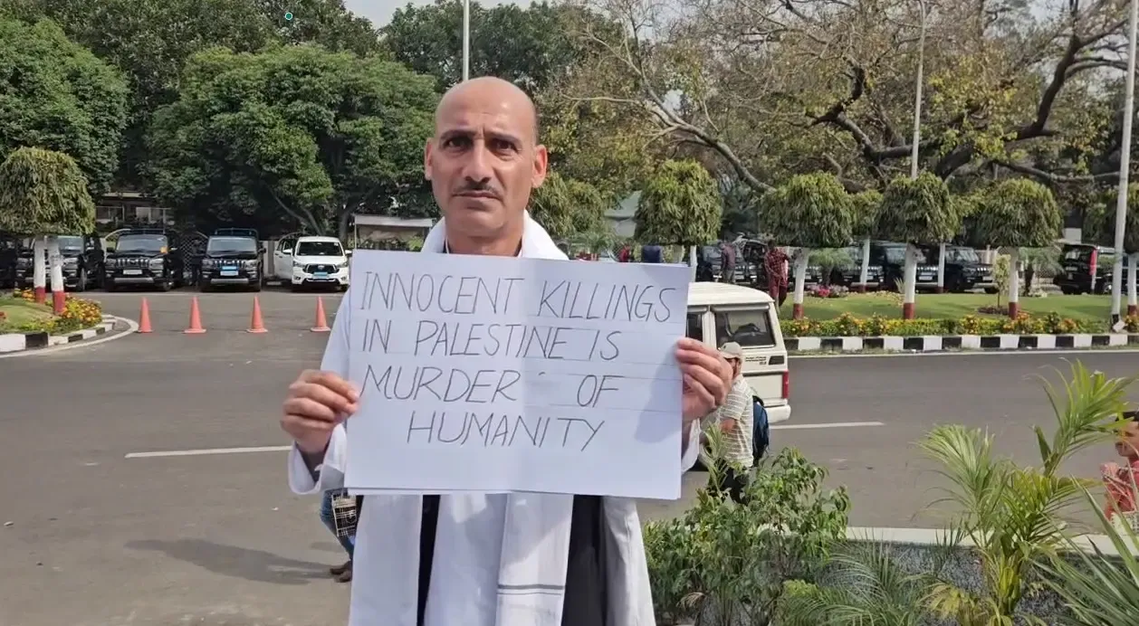Congress MLA in J&K Demonstrates Against Civilian Deaths in Palestine