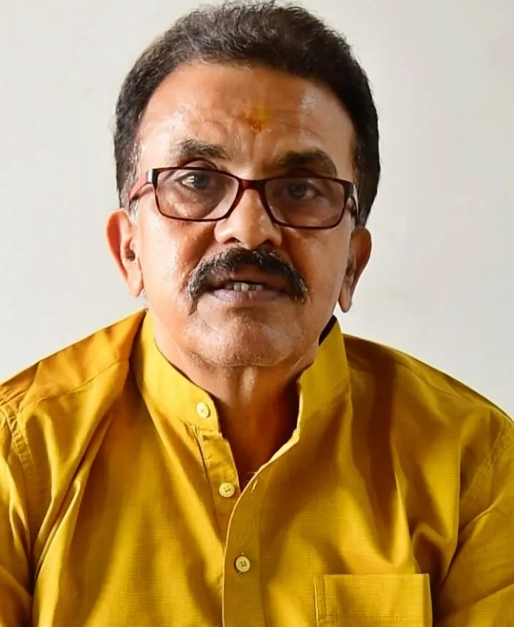 Should Congress Rise Above Party Politics on National Issues?