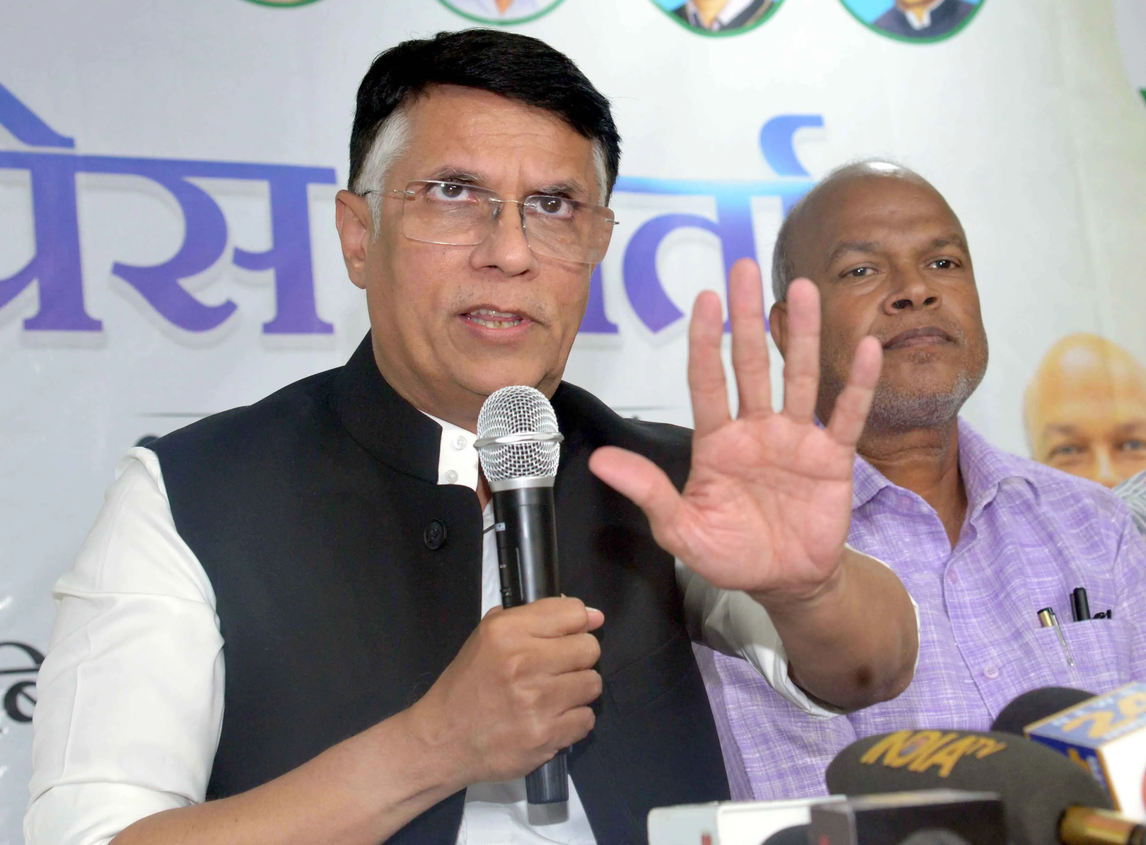 Why is the Congress ‘unconvinced’ with the Census notification?