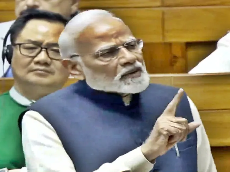 Constitution Discussion: PM Modi Celebrates 'Nari Shakti' and Advocates for a 'Unified Bharat'