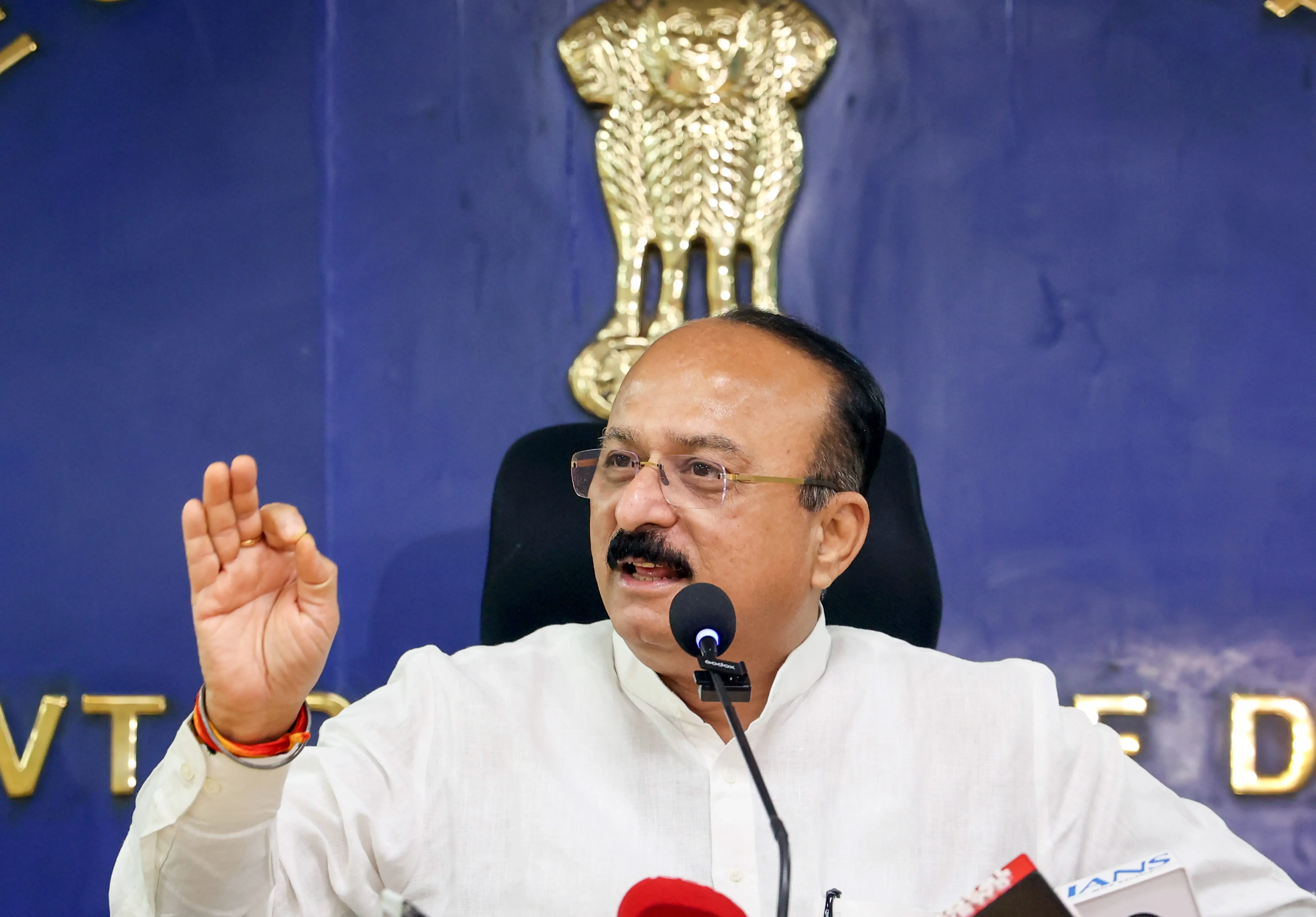 क्या कोविड काल में अरविंद केजरीवाल की सरकार ने घोटाला किया?