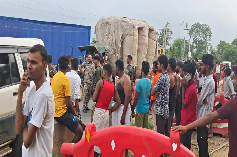 What Happened When Criminals Opened Fire at a Road Construction Site in Jharkhand’s Palamu?